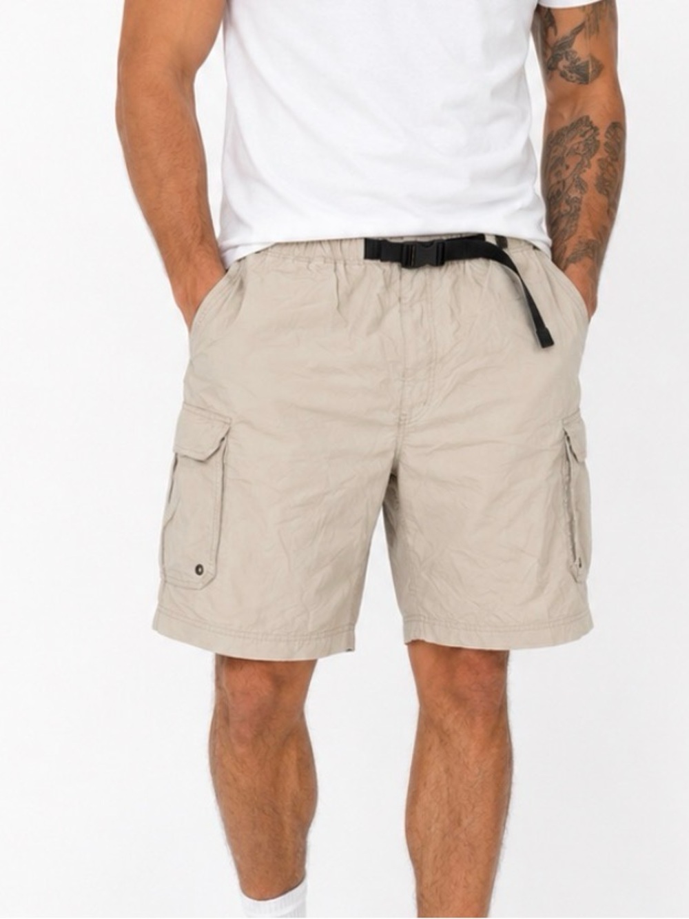 REI Men's Beige Cargo Shorts with Black Web Belt SZ XL UPF 50 *flawed*